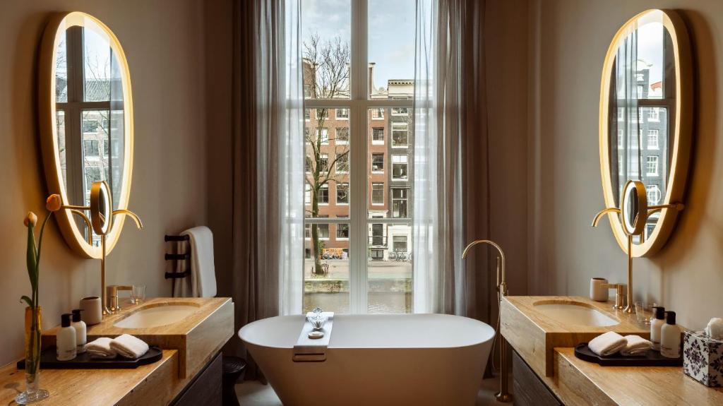 Rosewood Amsterdam — Pool