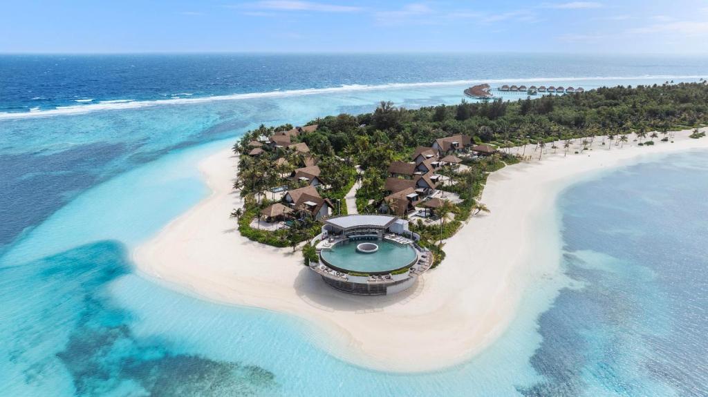 Six Senses Kanuhura — Lobby