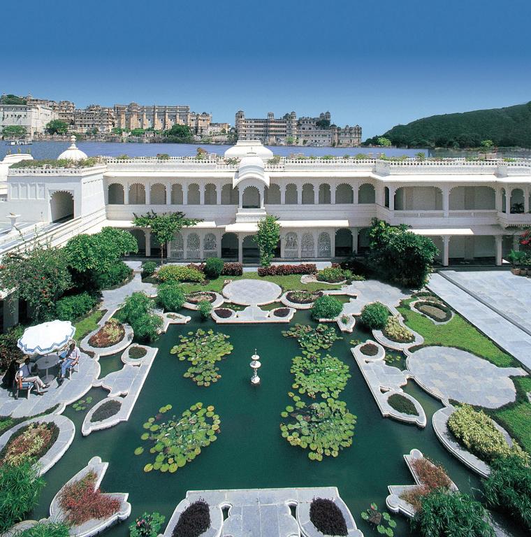 Taj Lake Palace — Lobby