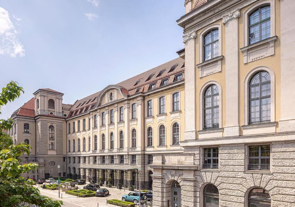 Telegraphenamt — Exterior