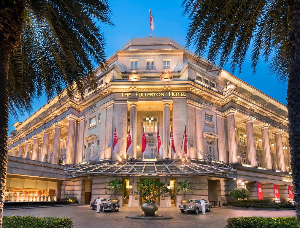 The Fullerton Hotel Singapore — Exterior