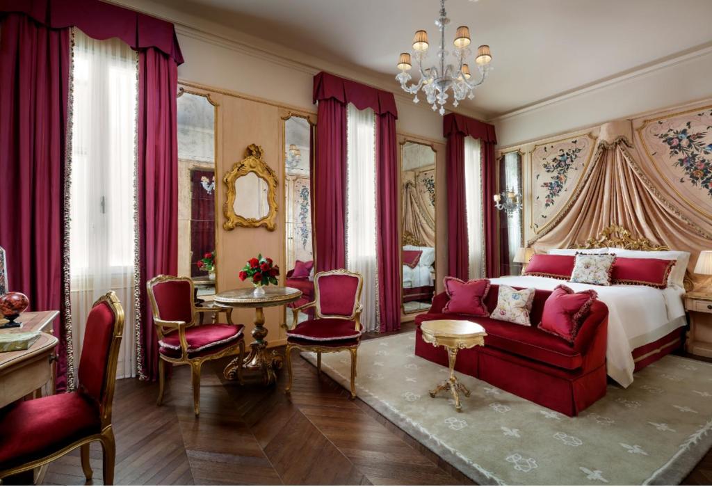 The Gritti Palace — Room