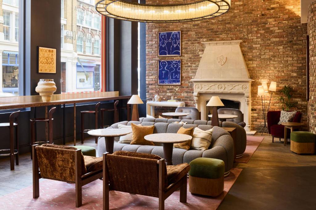 The Hoxton Shoreditch — Exterior