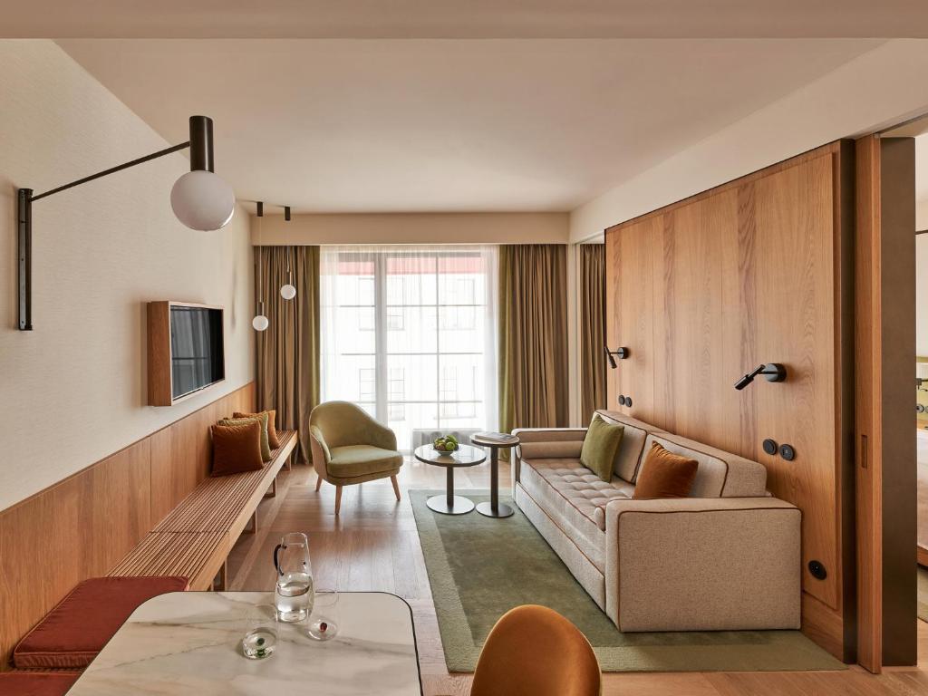 The Julius Prague — Room