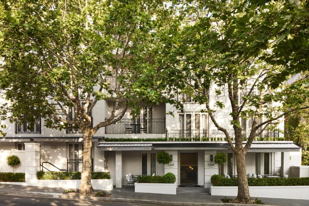 The Lyall — Exterior