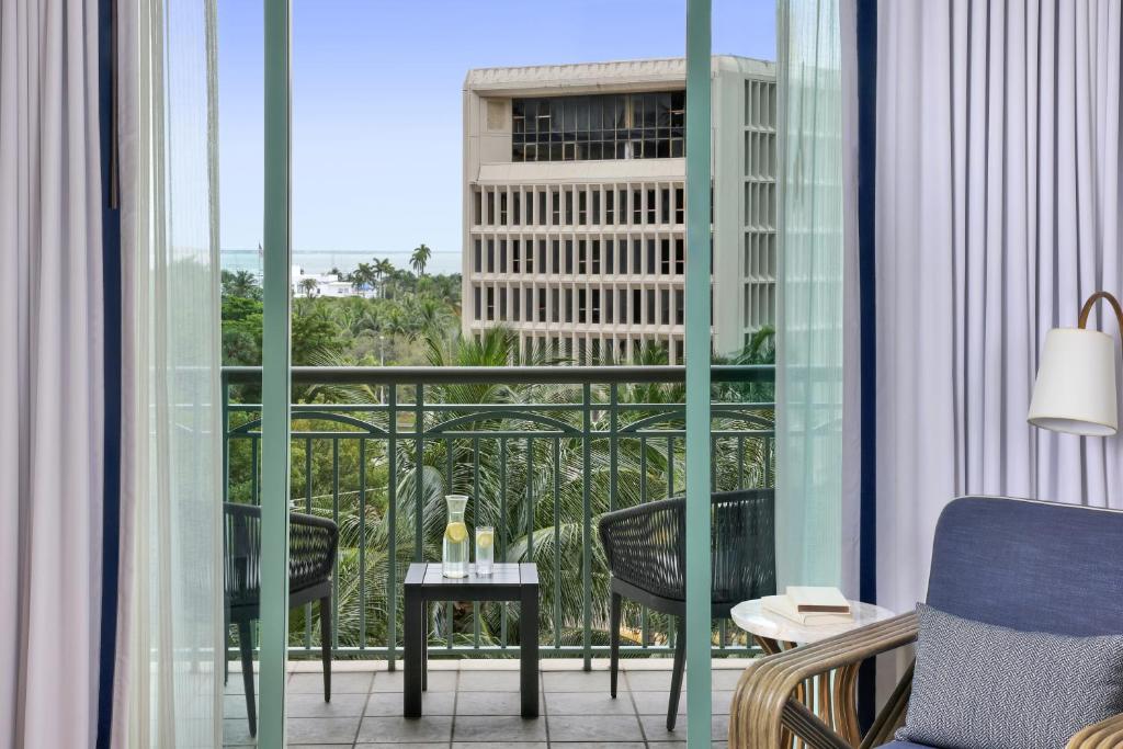 The Ritz-Carlton Coconut Grove, Miami — Lobby