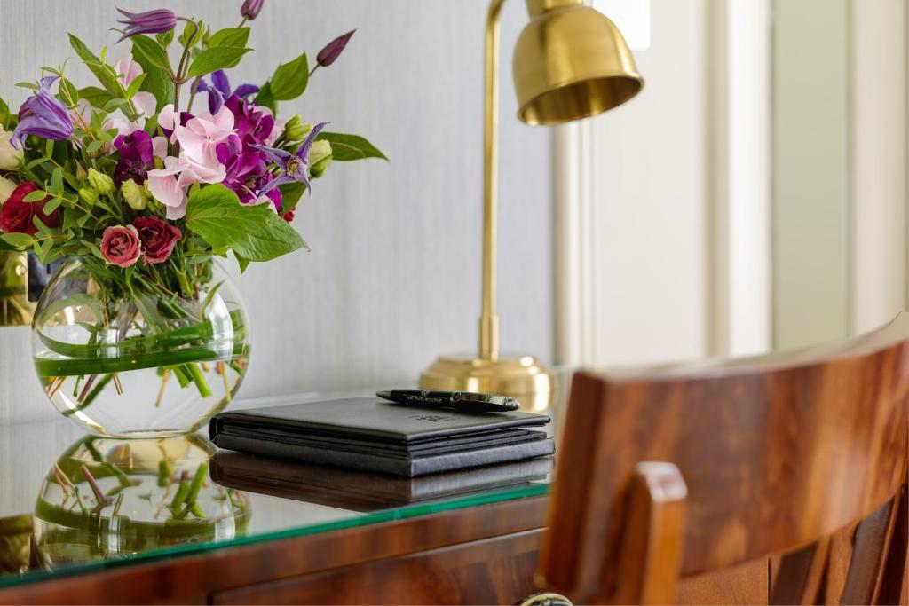 The Shelbourne — Lobby