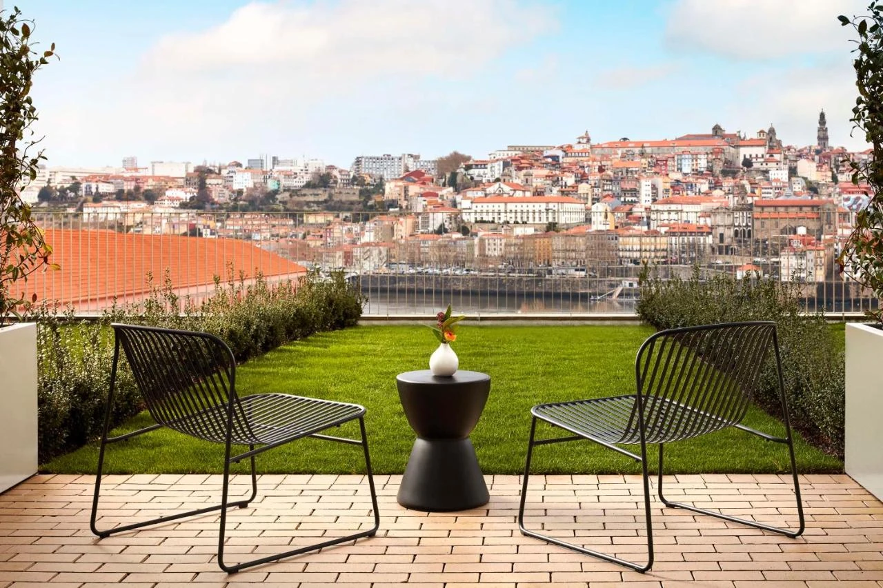 Tivoli Kopke Porto Gaia Hotel — Pool