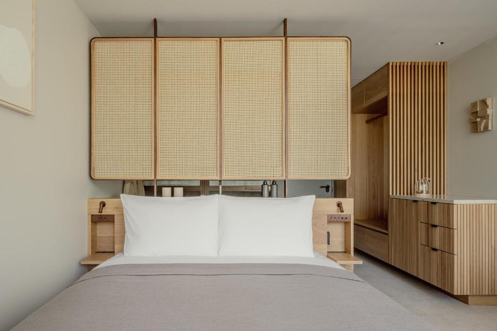 TRUNK(HOTEL) YOYOGI PARK — Lobby