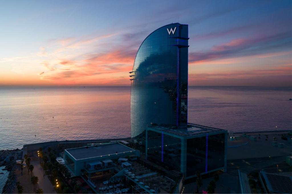 W Barcelona — Exterior