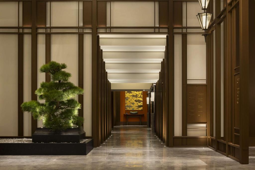 Waldorf Astoria Osaka — Room