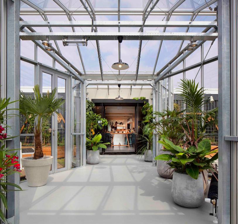 Zoku Amsterdam — Lobby