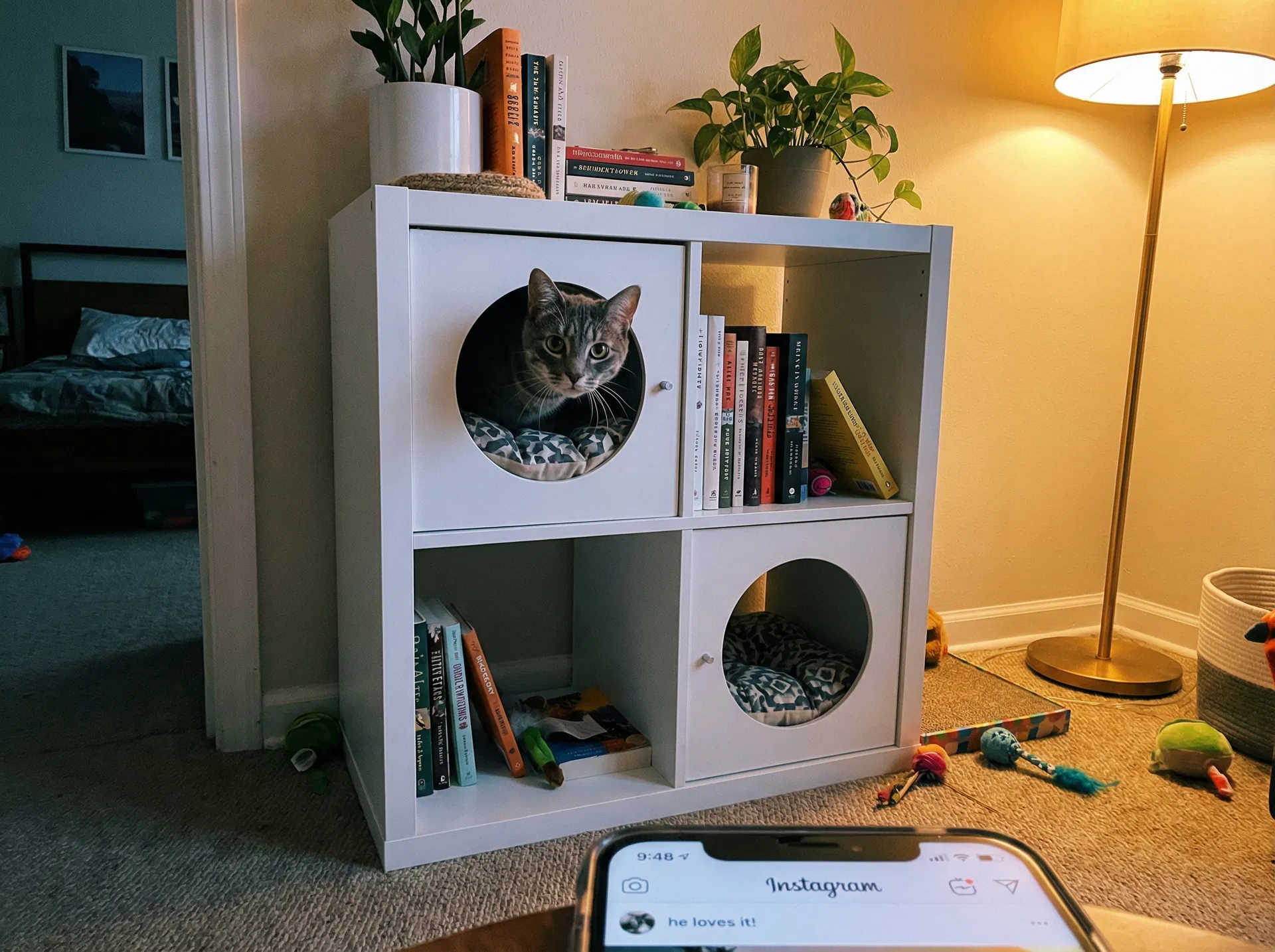 Después: KALLAX Convertida en Casa para Gatos: El Hack de IKEA que Arrasa en Redes [Tutorial]