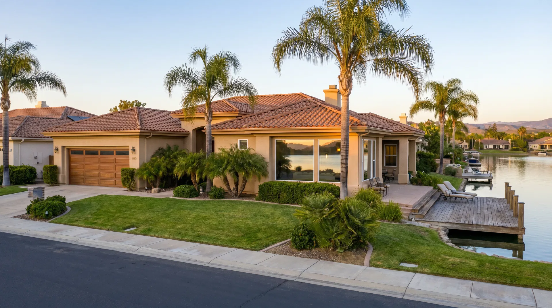 Waterfront home on Woodward Lake