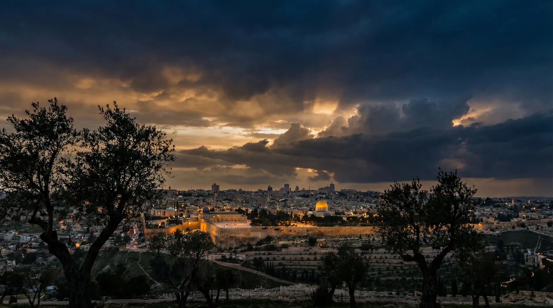 Matthew 24 and the Olivet Discourse: Jesus on the Signs of the End