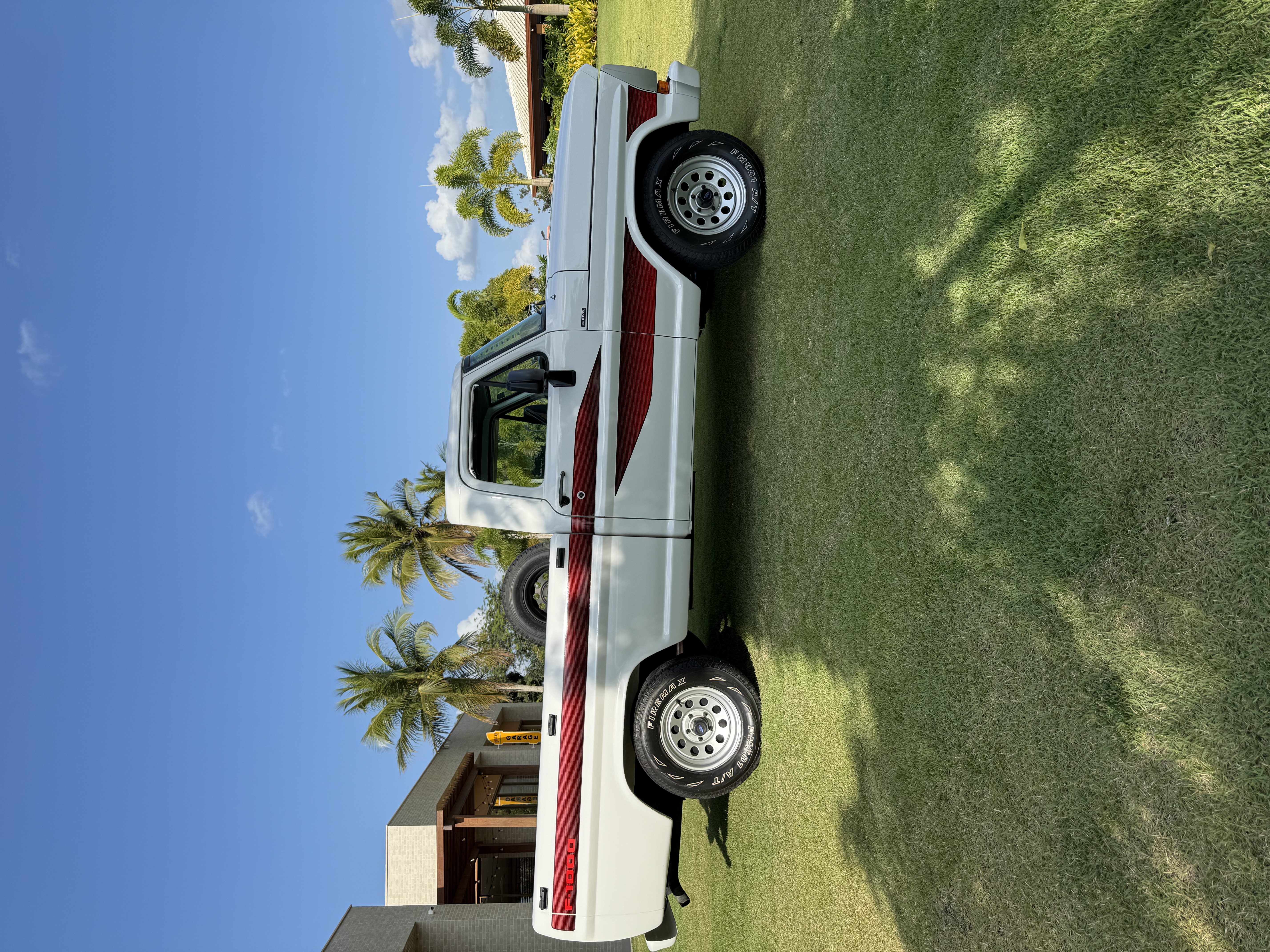 Ford  F1000
