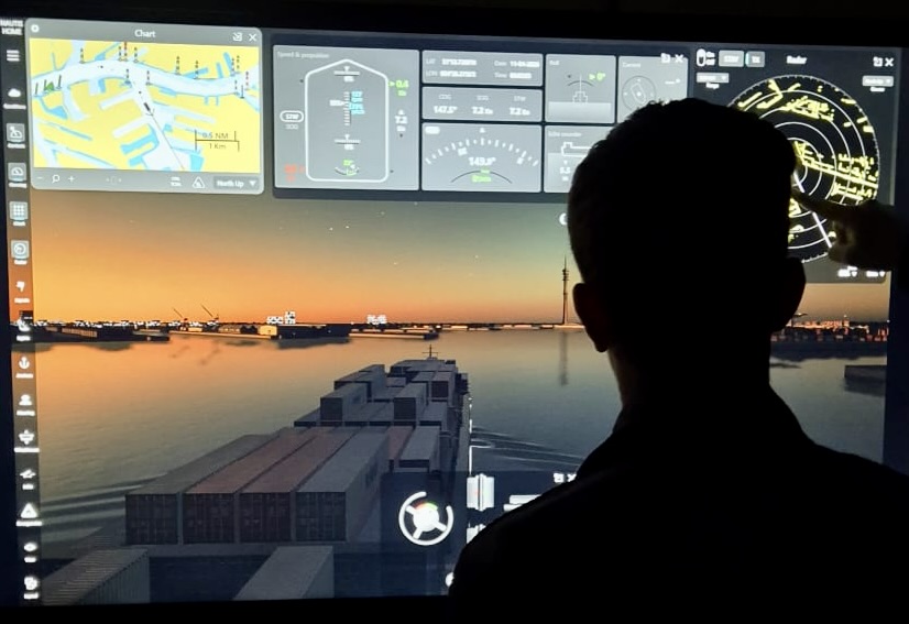 Ook in de nacht is varen en navigeren een spannende bezigheid