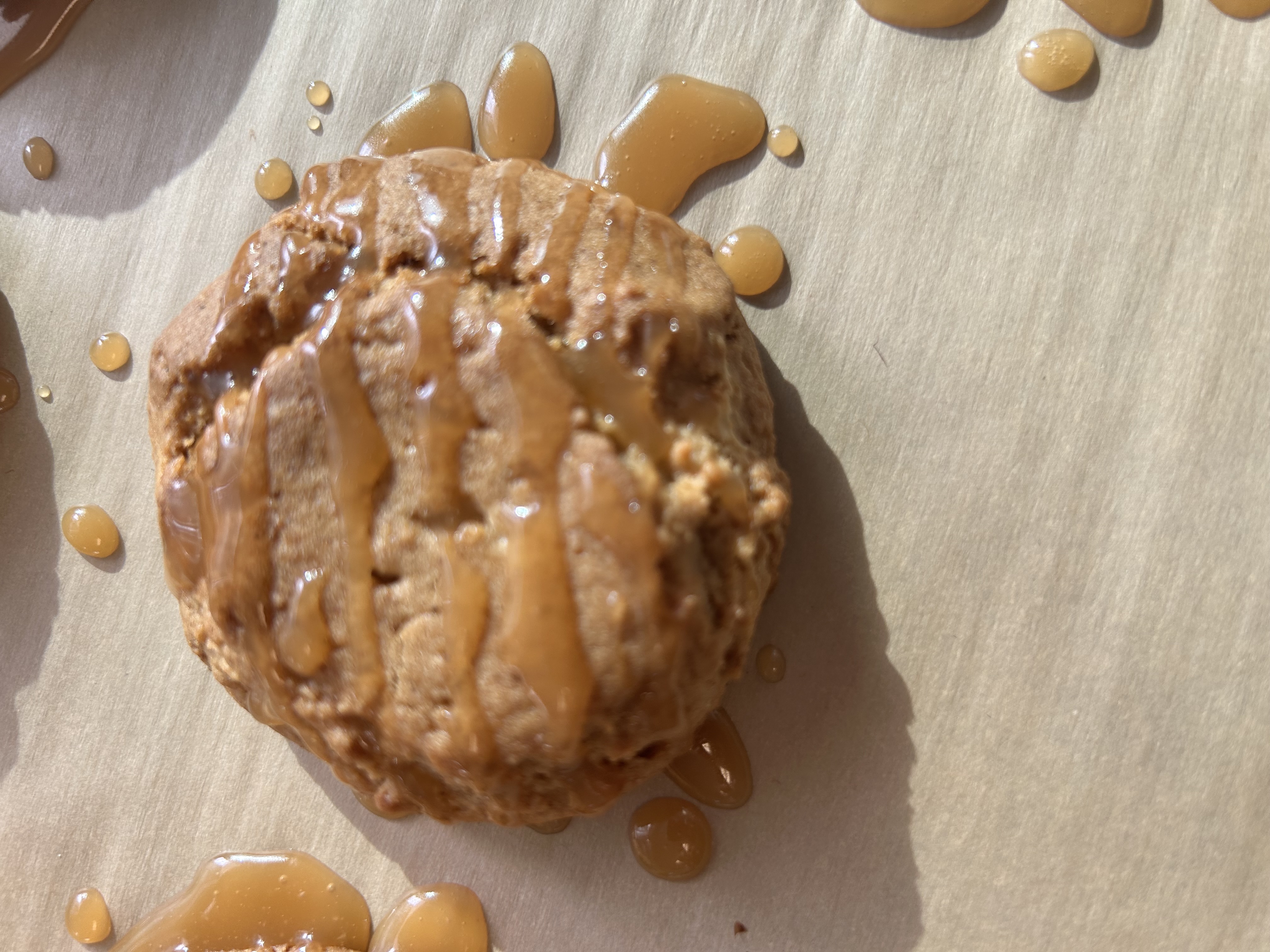 Caramel cheesecake cookie