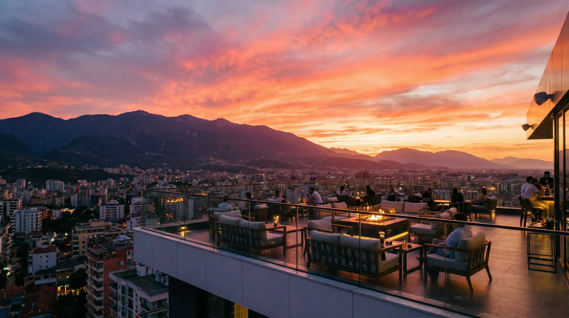 Perëndim dielli spektakolar nga tarracë 64m lartësi — Altura Trade Center, Bulevardi i Ri