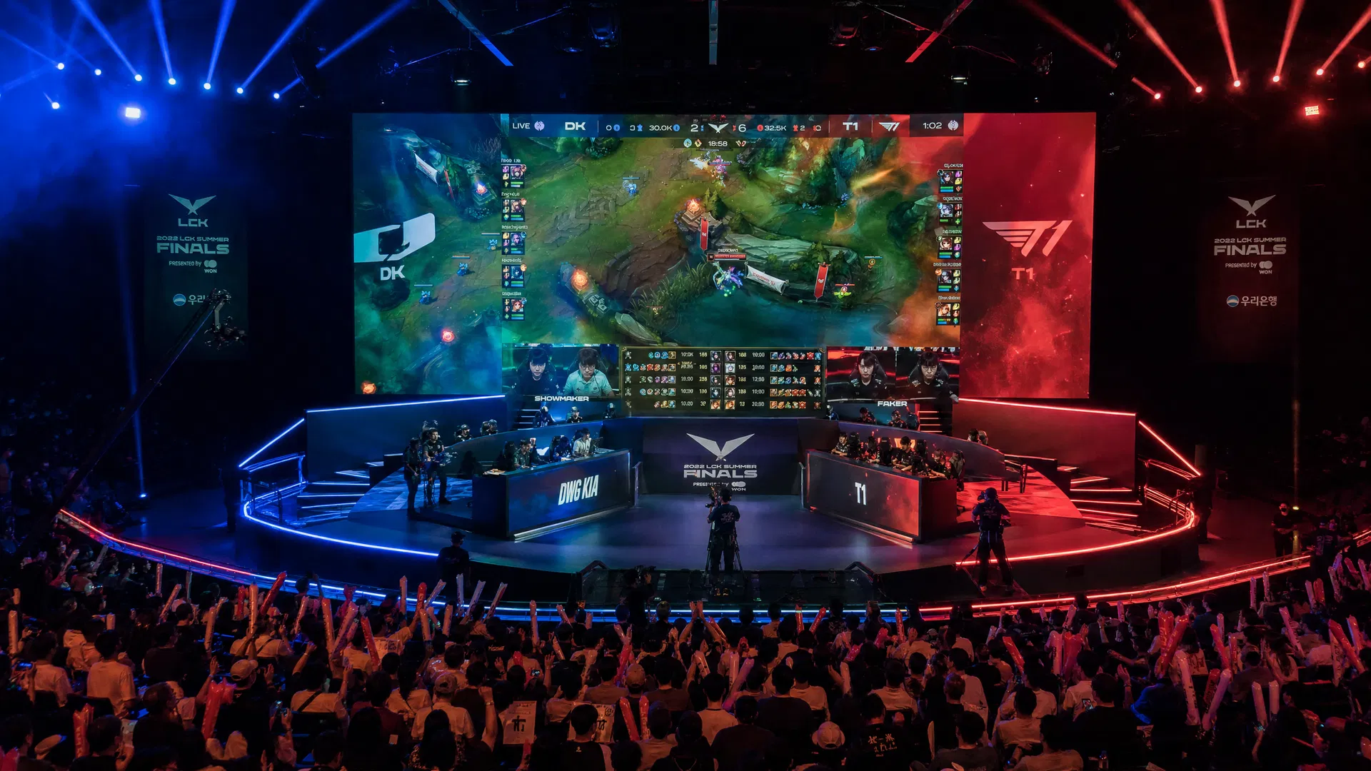 Esports Arena — LED Backdrop with Live Gameplay