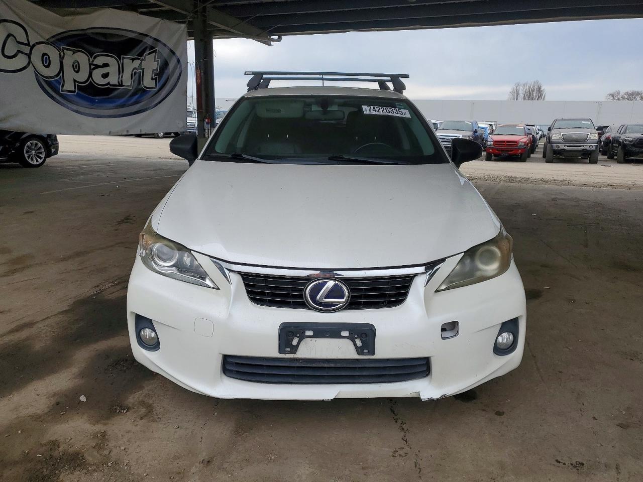 Lexus CT200h