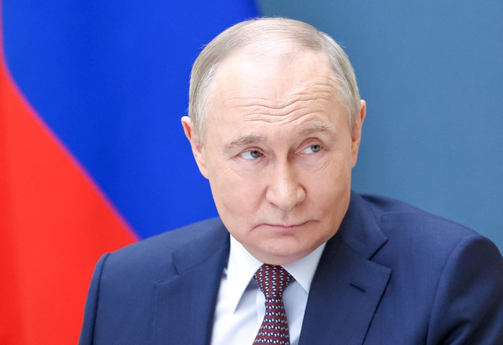 Putin looking at the Iran Us warπβπ½