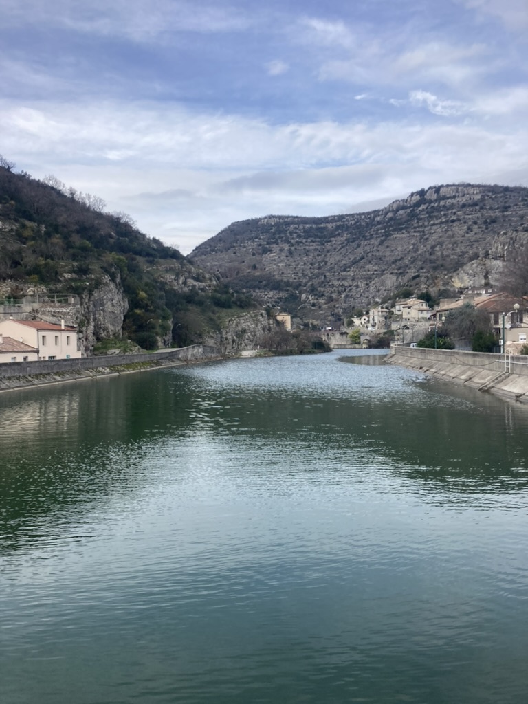 Master Travel Organization: Your Guide to Essential Accessories