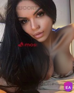 Donna a Como - Foto 1 - escort a Via don luigi monza