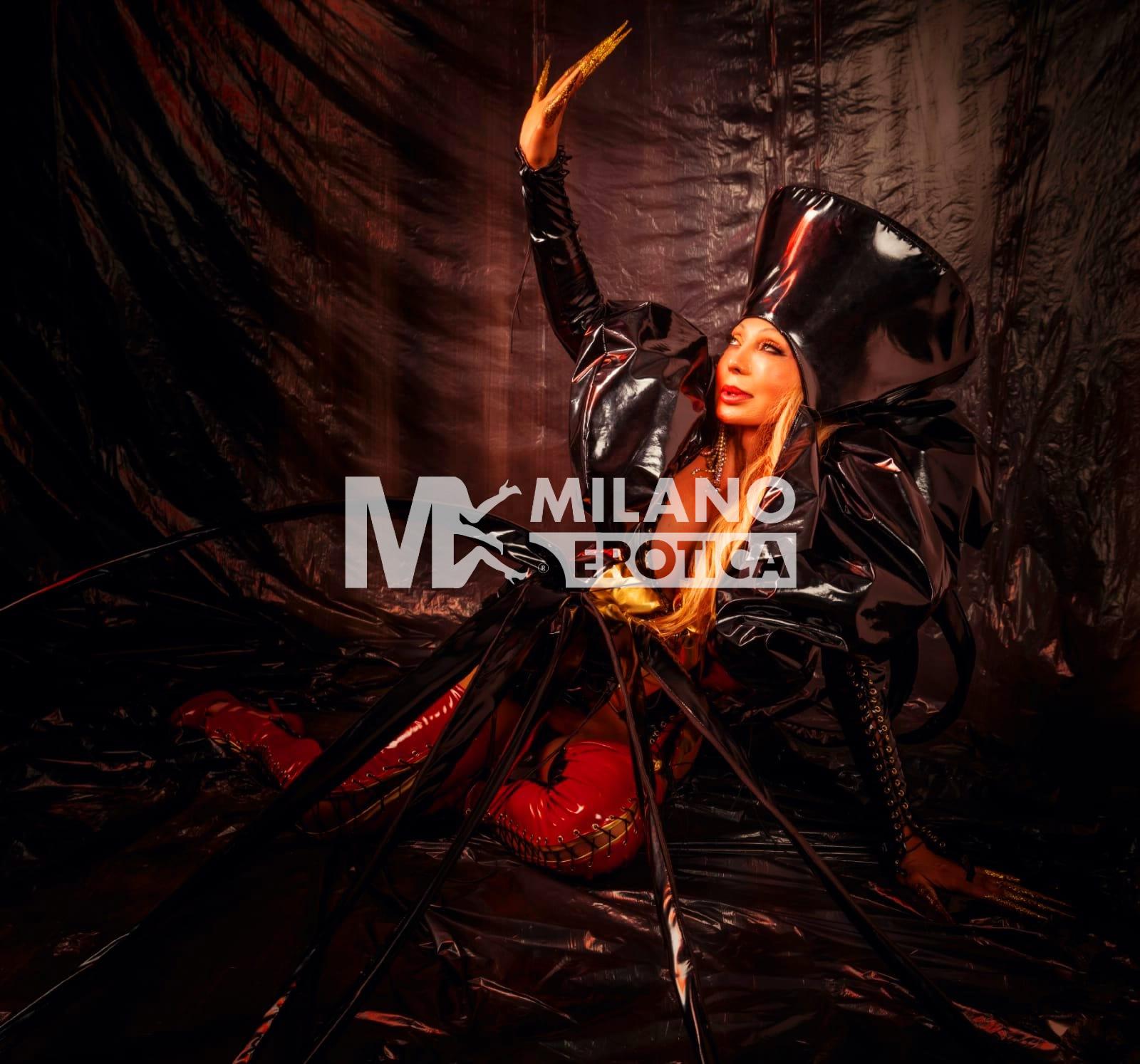 Foto 2 di Michelle Trans Mistress