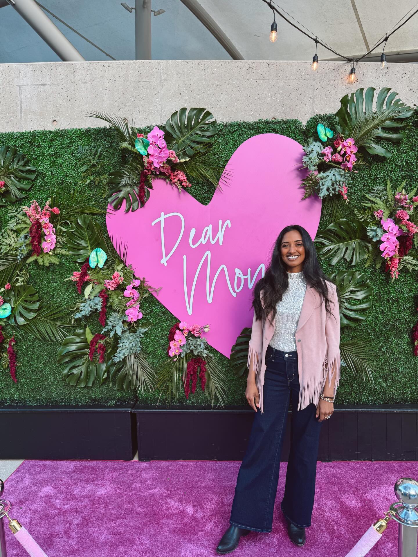 I’ll remember yesterday forever. 🥹💓 What a gift to be at the @dearmomconference in Laguna Beach wi