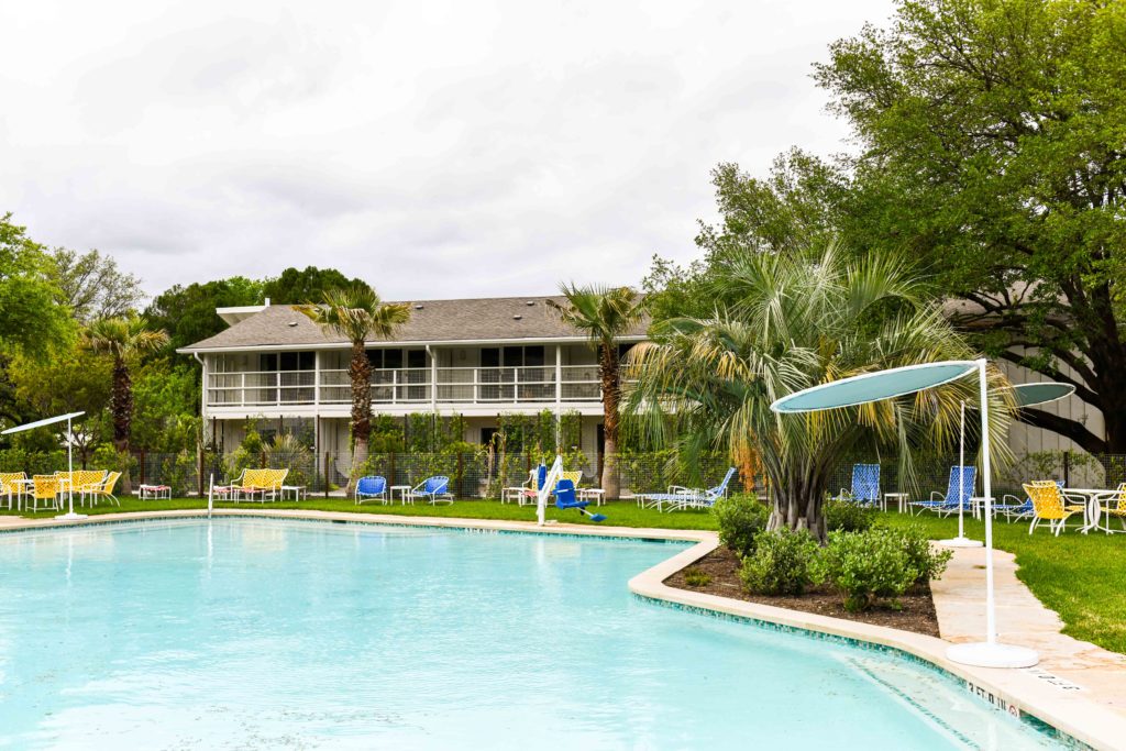 Sweet Small Town Stay at Stagecoach Inn, Salado, TX