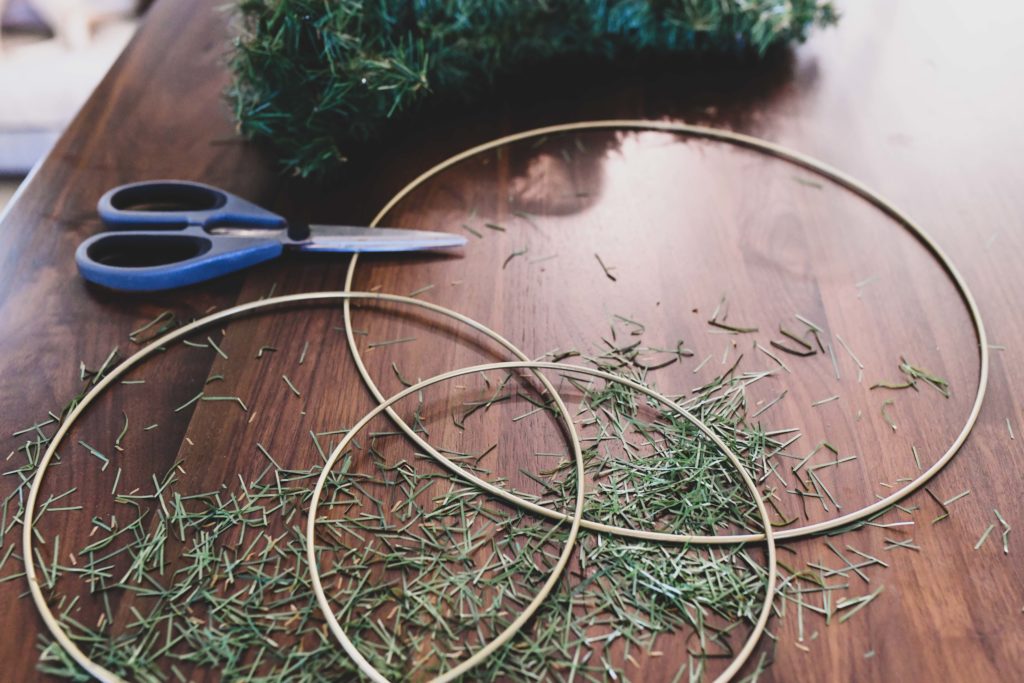 Holiday Wreath DIY