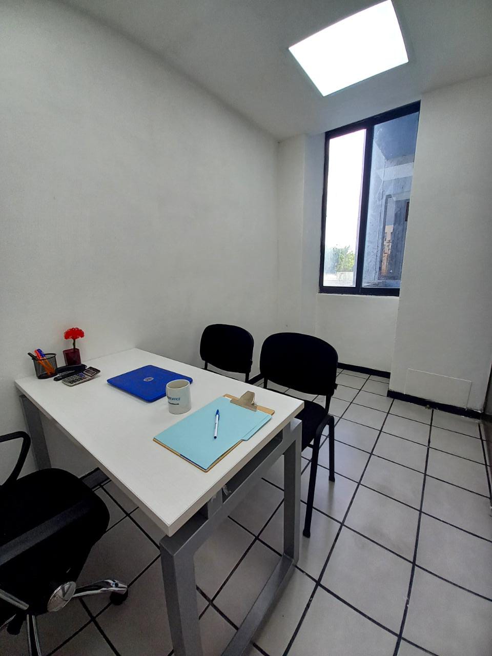 Oficinas con servicios en el Centro de Colima cerca de juzgados y La Piedra Lisa