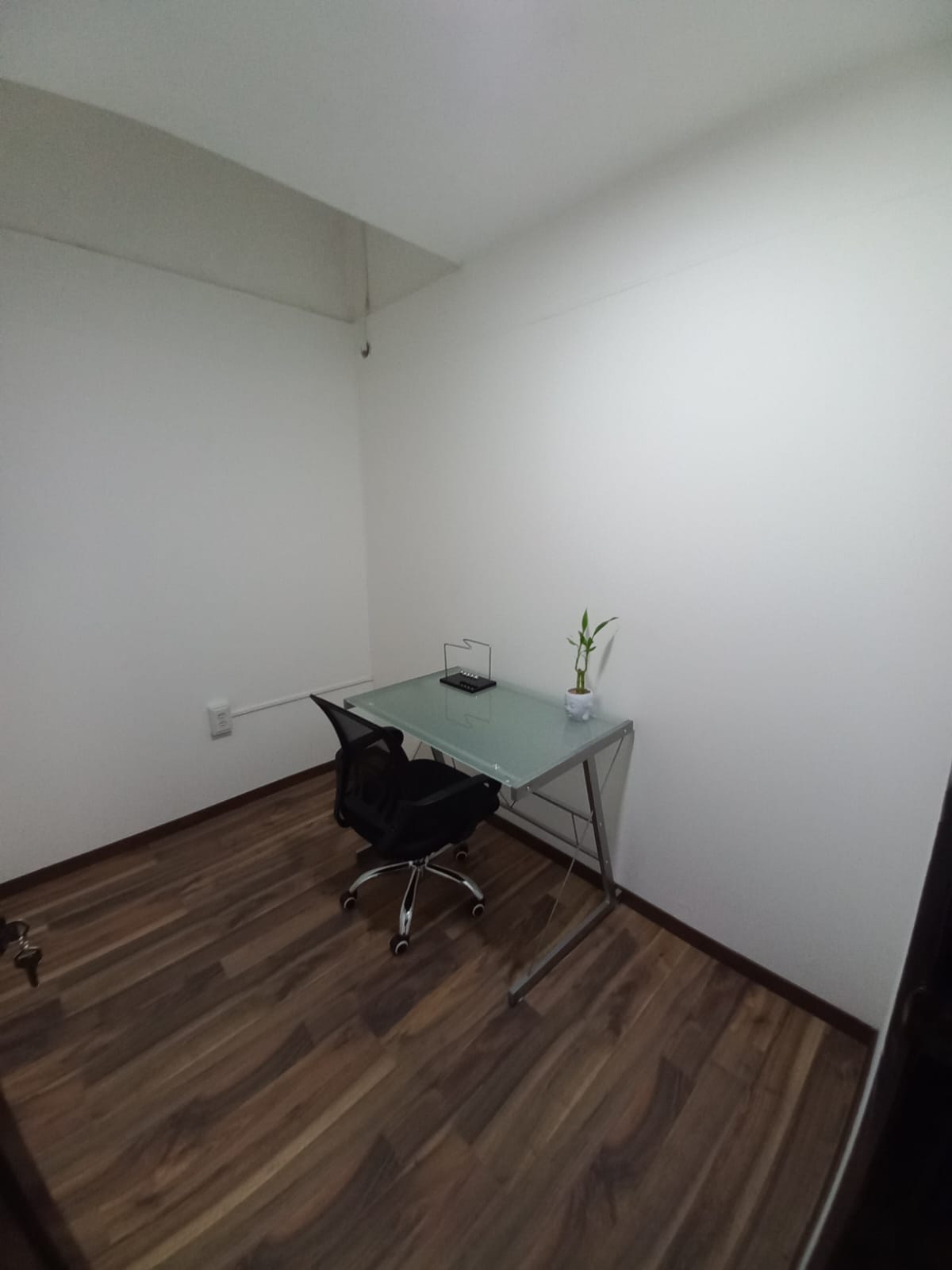 RENTA OFICINA EN ESTRELLA POLAR 