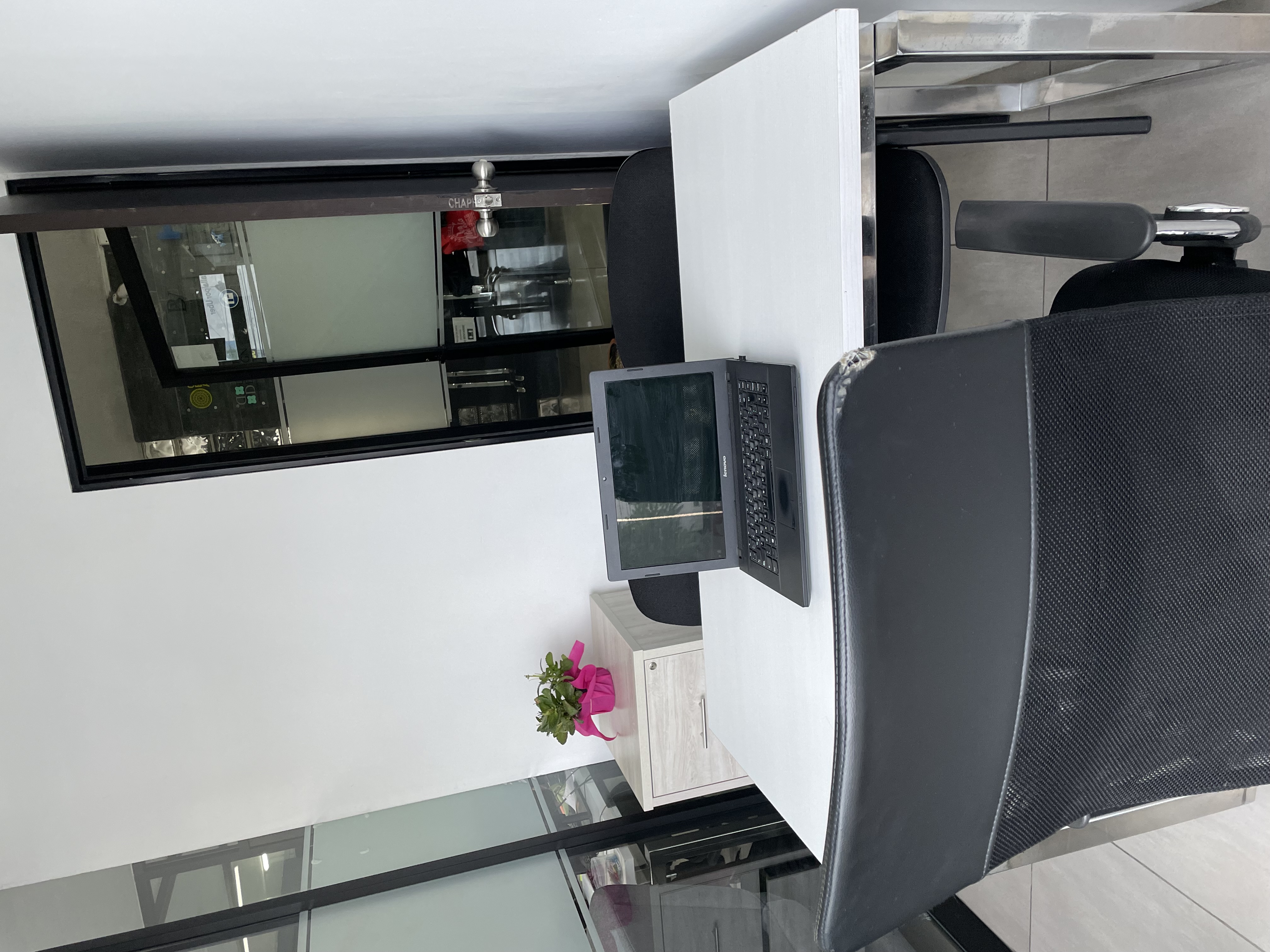 OFICINA DISPONIBLE FUNCIONAL EN TODOS LOS SENTIDOS - ZONA MINERVA