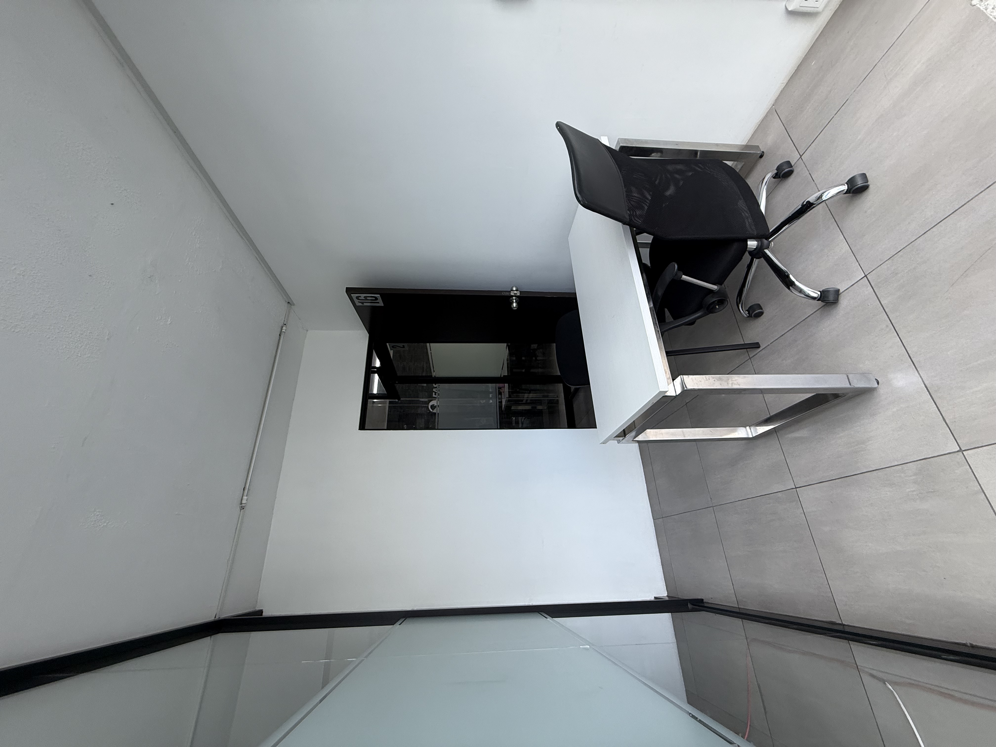 OFICINA DISPONIBLE FUNCIONAL EN TODOS LOS SENTIDOS - ZONA MINERVA