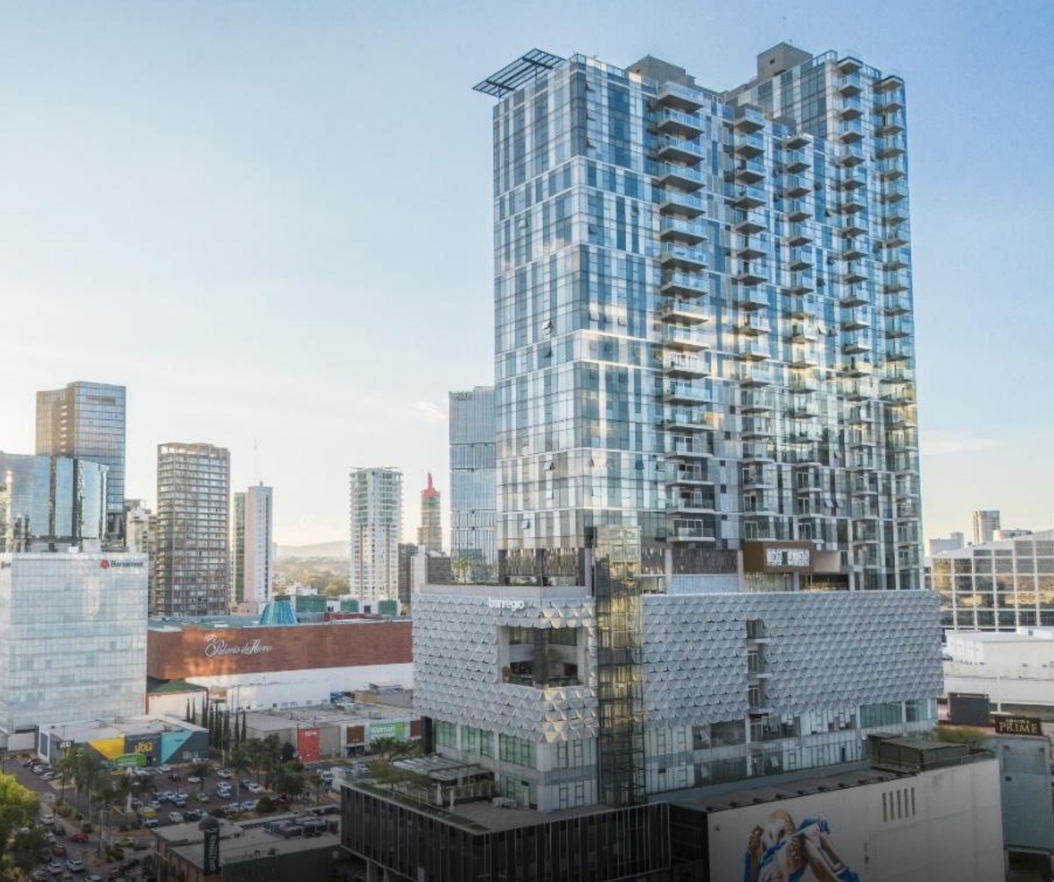 Oficina Corporativa Elite en Lobby 33: Prestigio y Vistas Inigualables