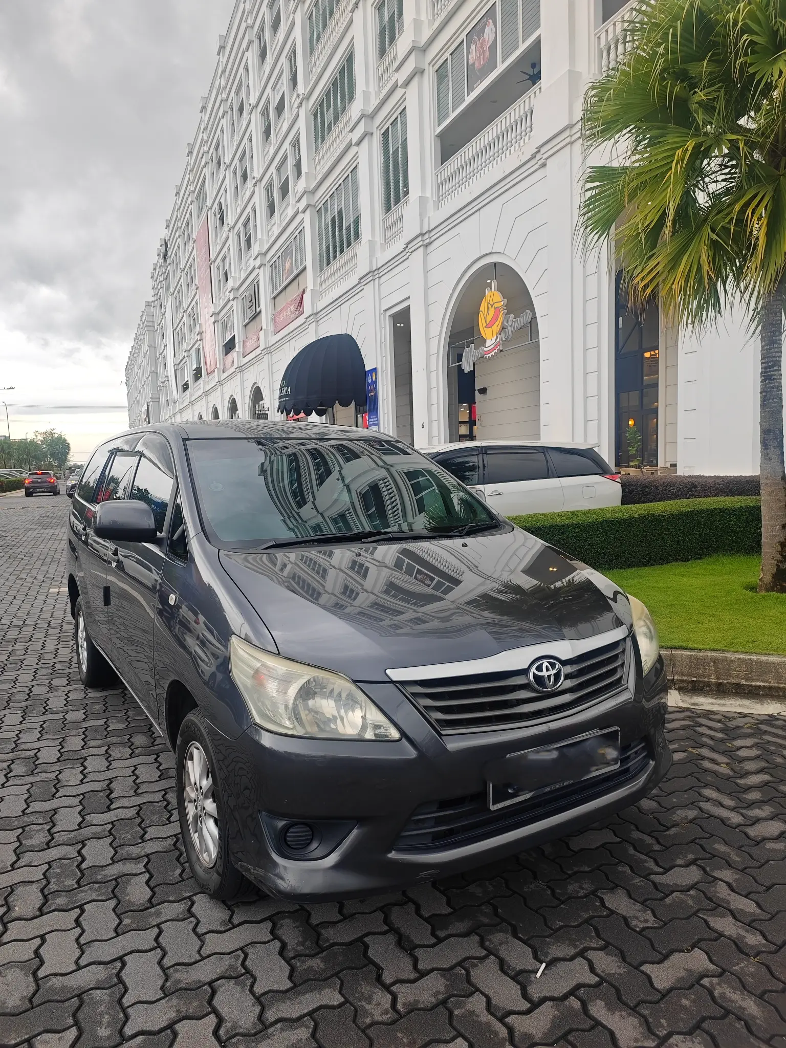 Toyota Innova