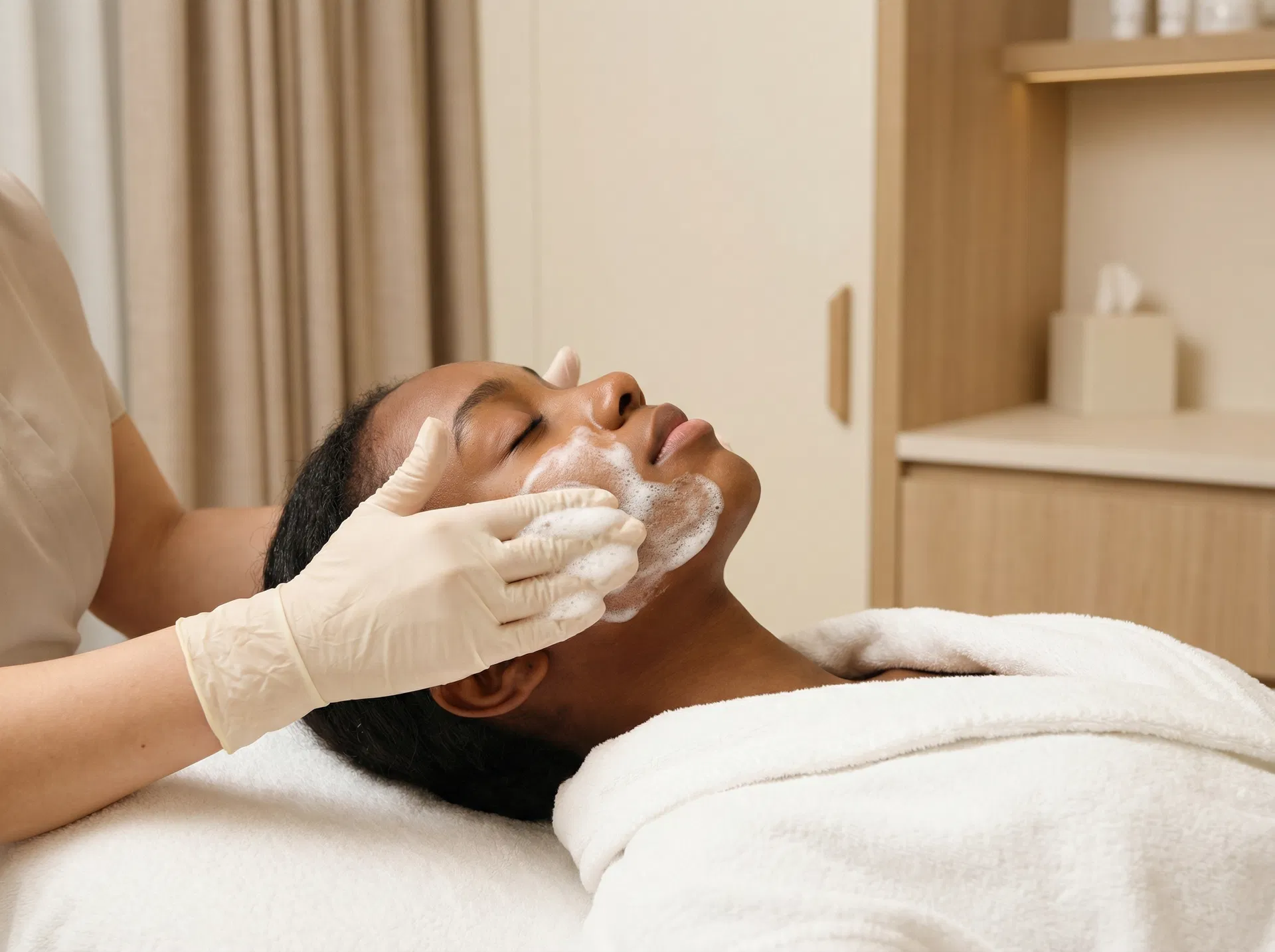 Acne Treatment Facial gallery 2