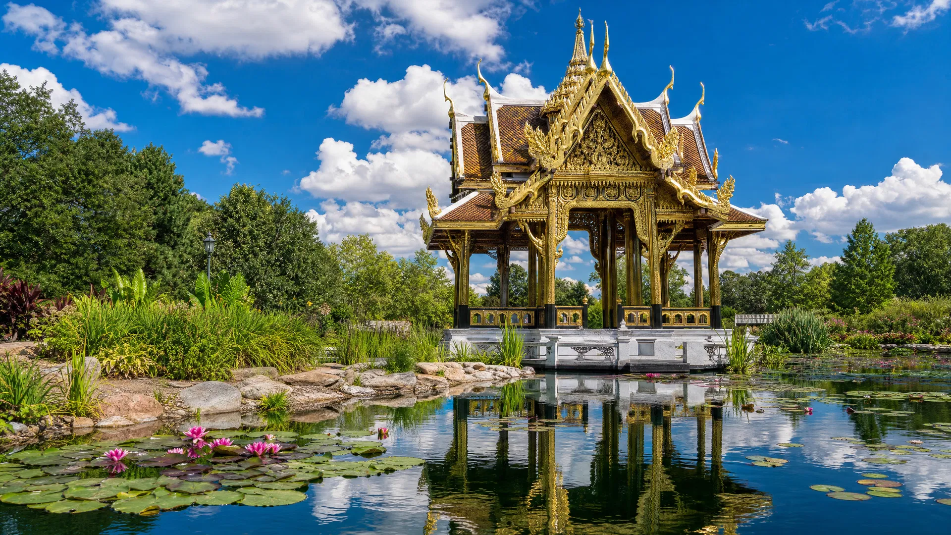 Wisconsin Botanical Gardens: From Thai Pavilions to Prairie Blooms