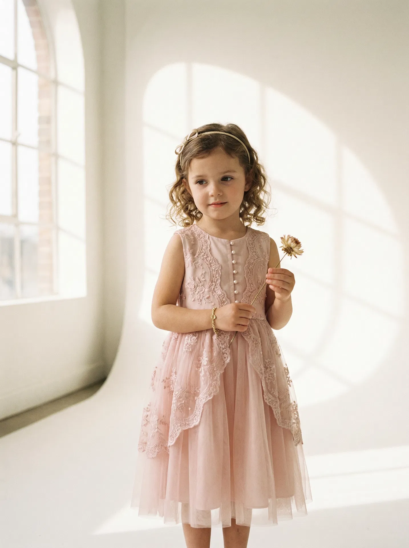 ملابس بنات فاخرة - تشكيلة وسام للبنات