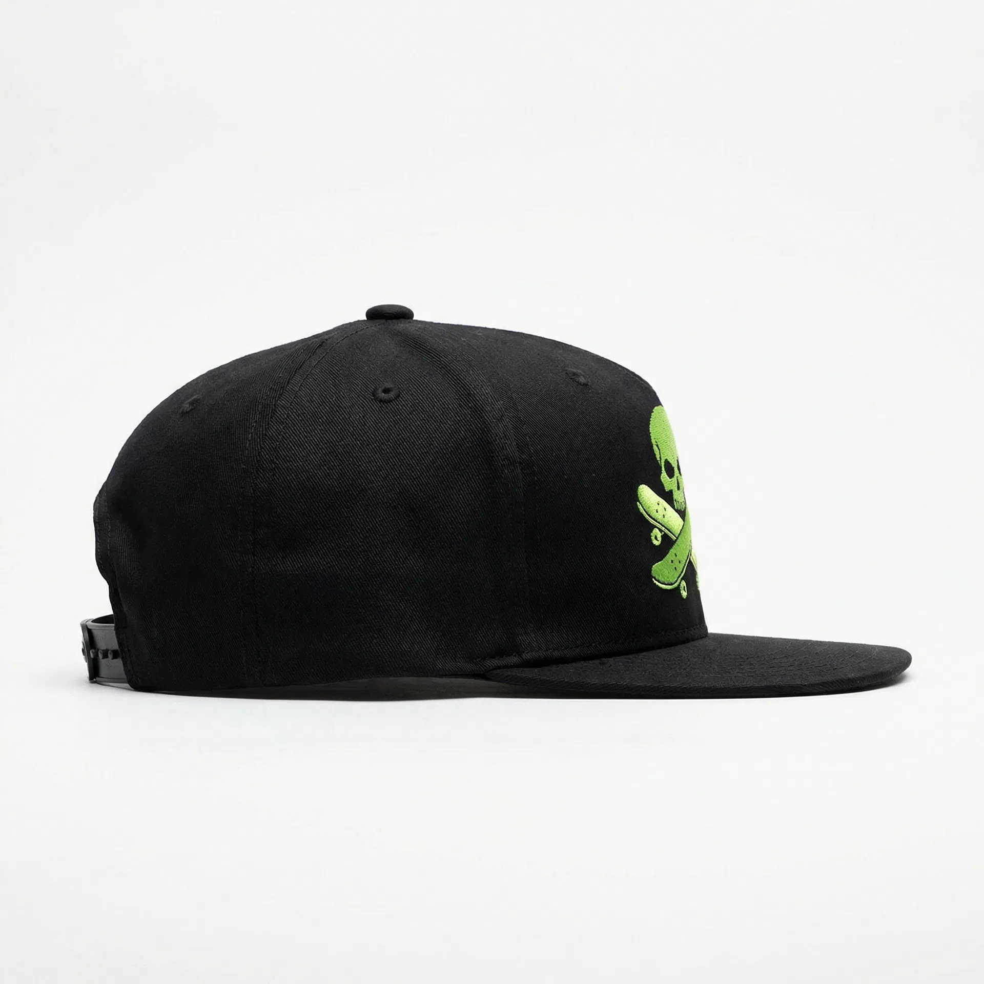 Skull Crossboards Snapback (Black)