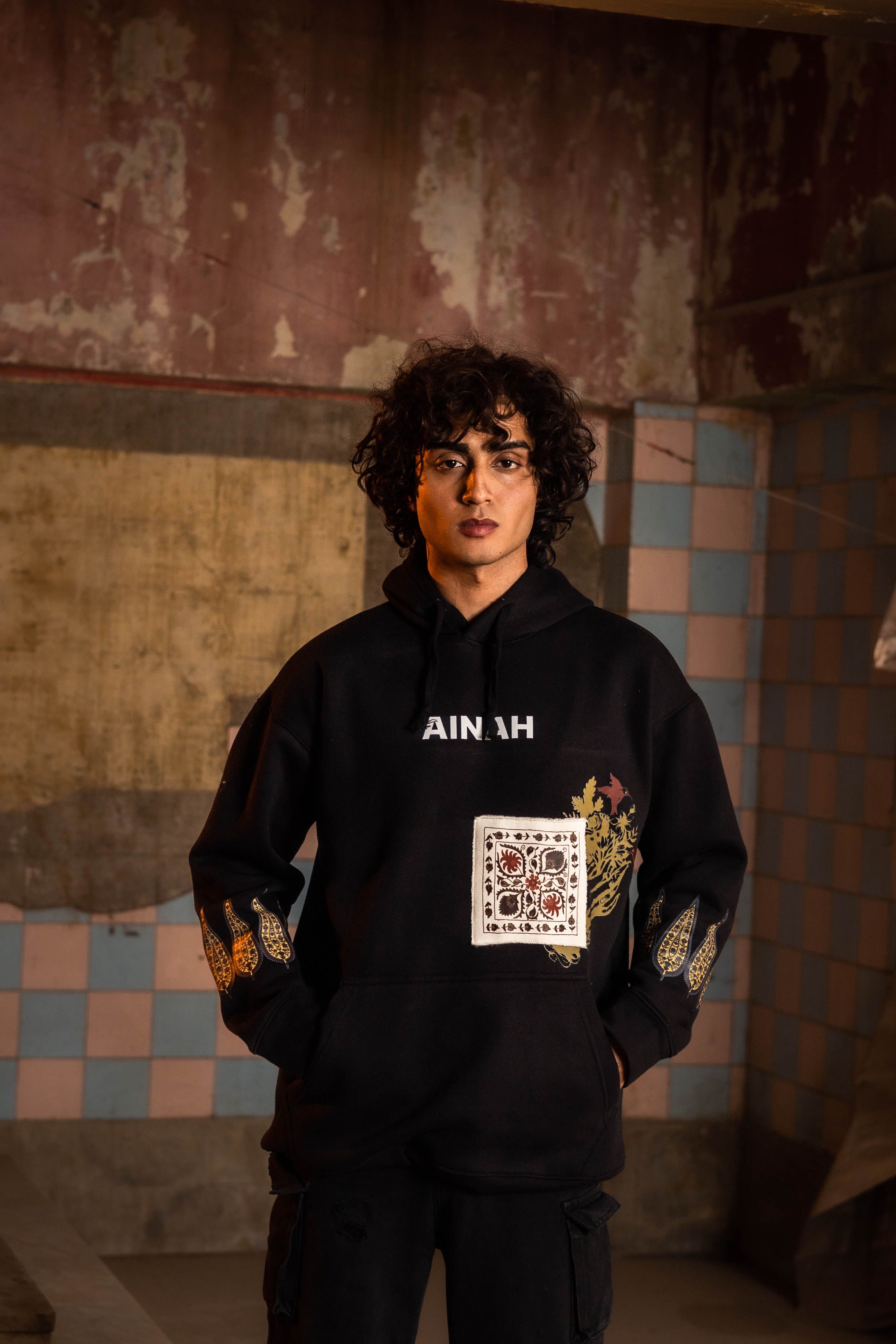 Ainah Heritage Hoodie - S