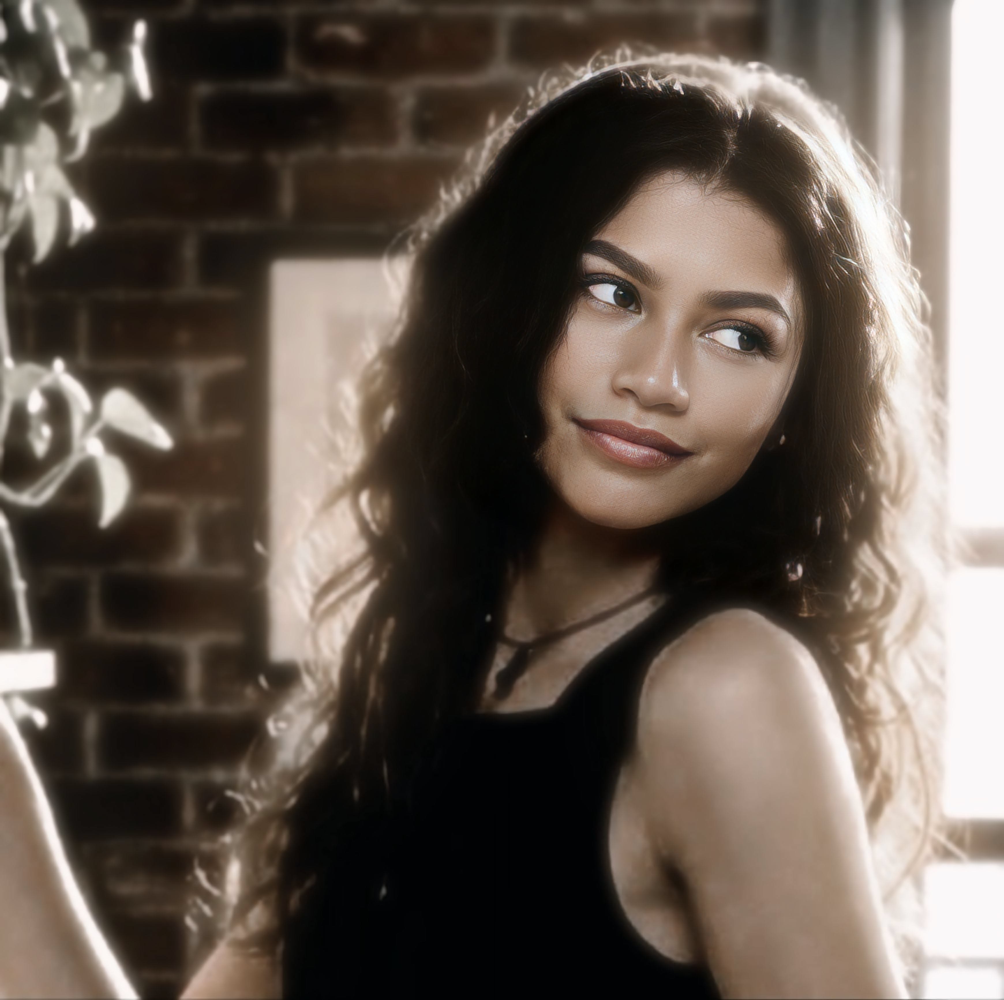 Zendaya Black Tank Top — Scoop Neck, Wide Straps