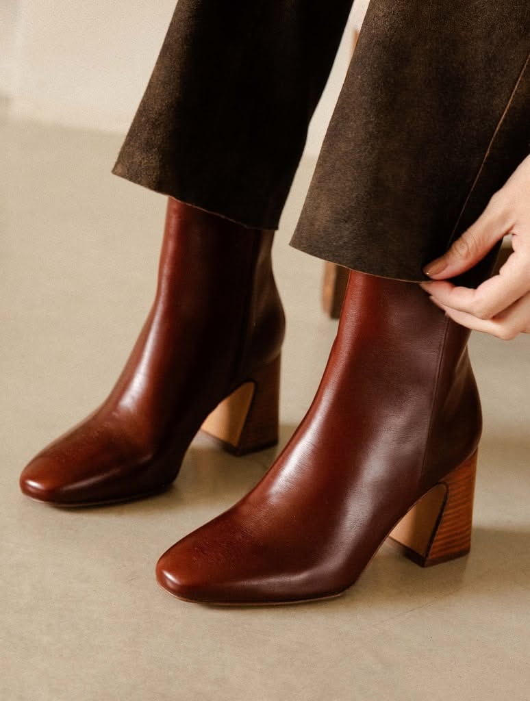 Bobbies Chestnut Brown Ankle Boots — Square Toe, Block Heel, Side