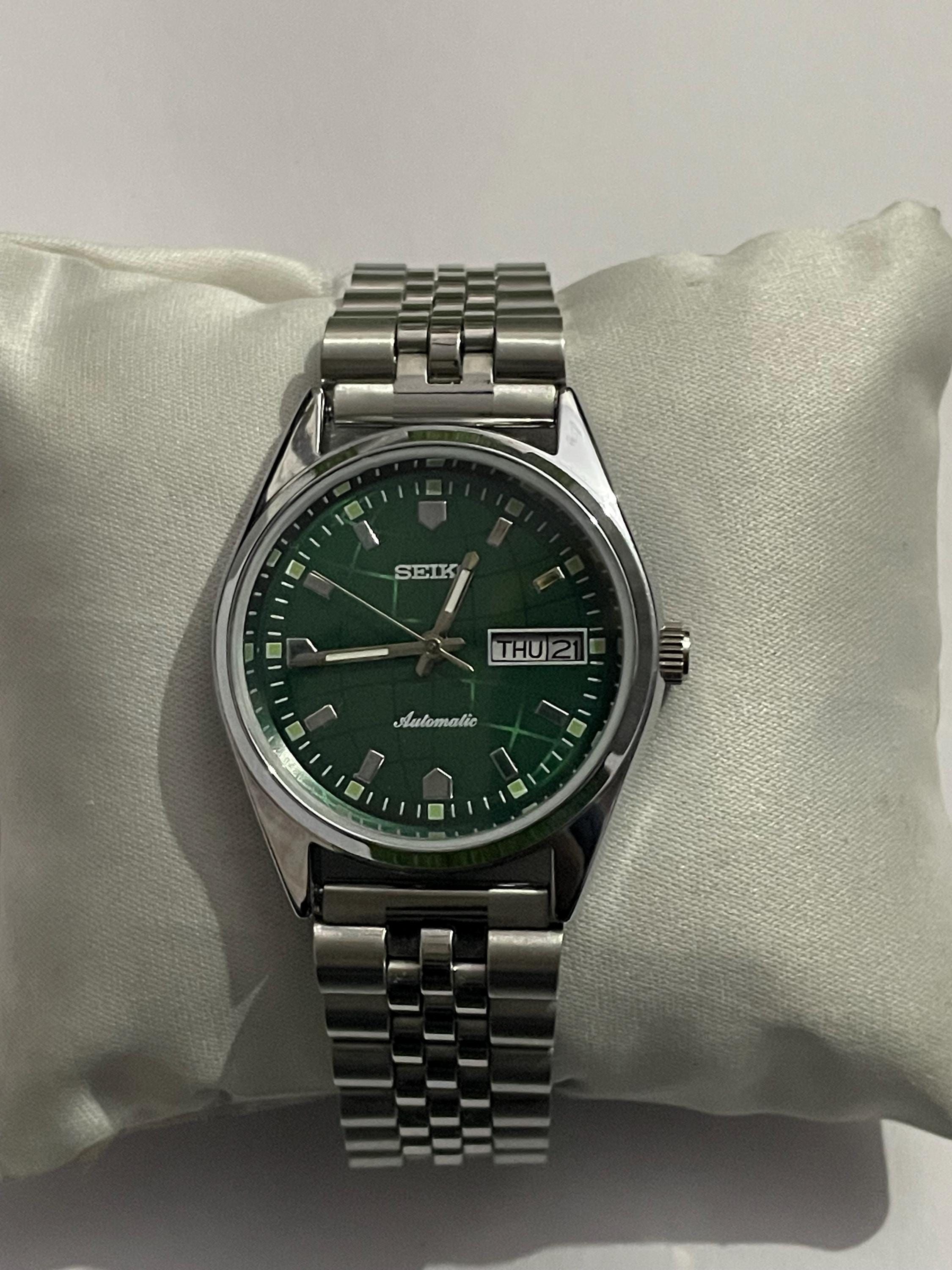 Seiko Emerald Green Wristwatch — Green Checkered Dial, Day-date