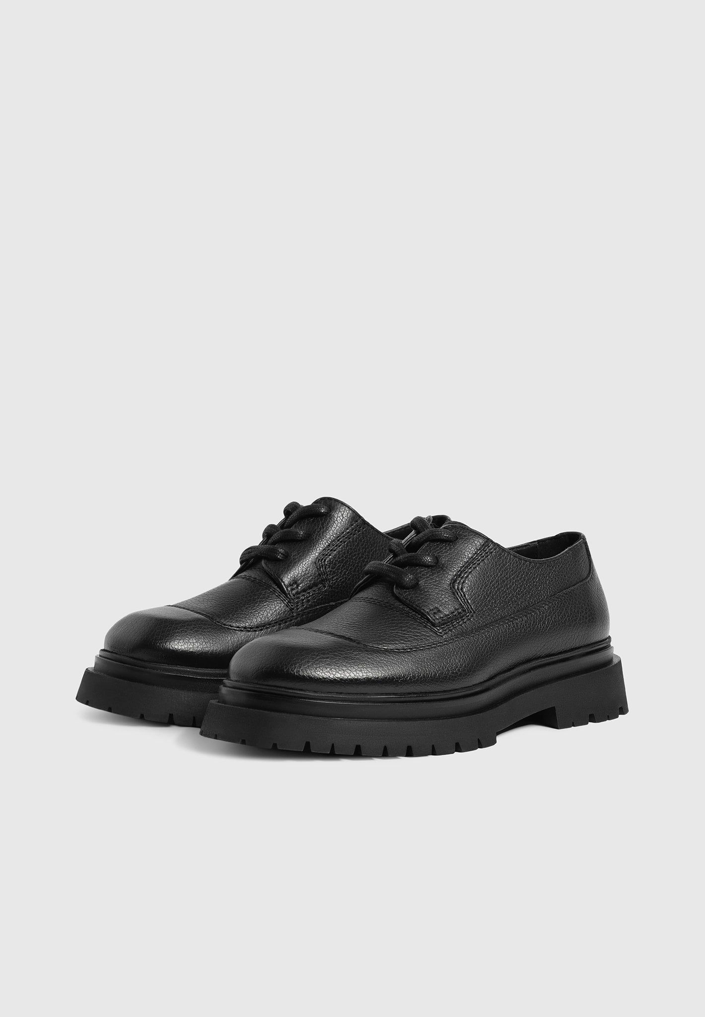 Manière de Voir Black Derby Shoes — Chunky Lug Sole, Rounded Toe