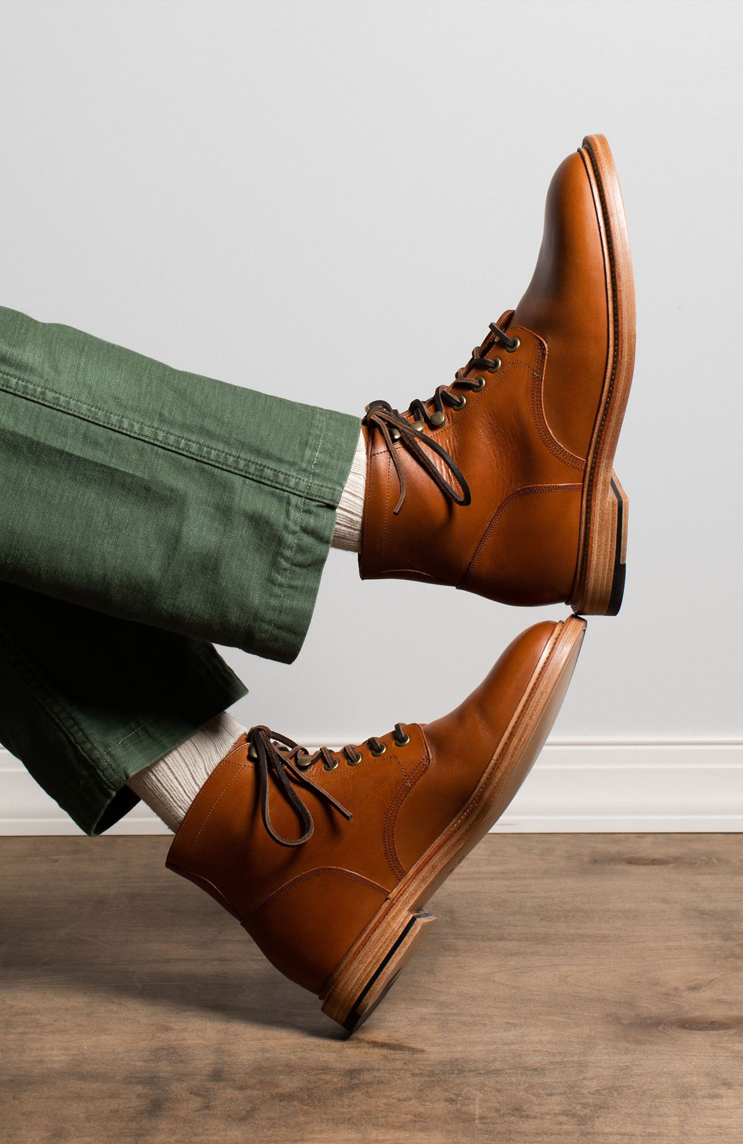 Grant Stone Saddle Tan Brown Boots — Lace-up Service Boots, Contrast