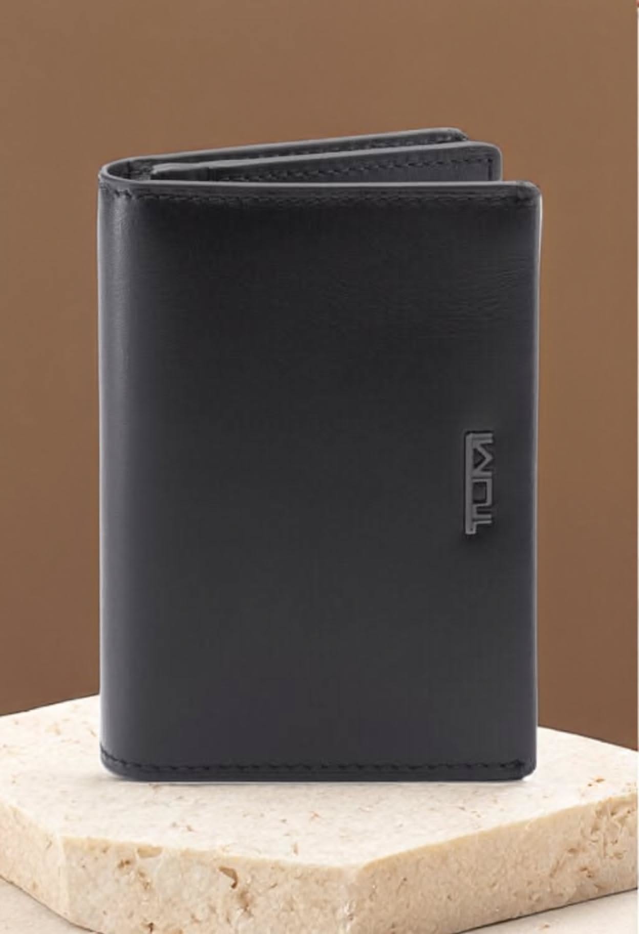 TUMI NASSAU Wallet Black Smooth