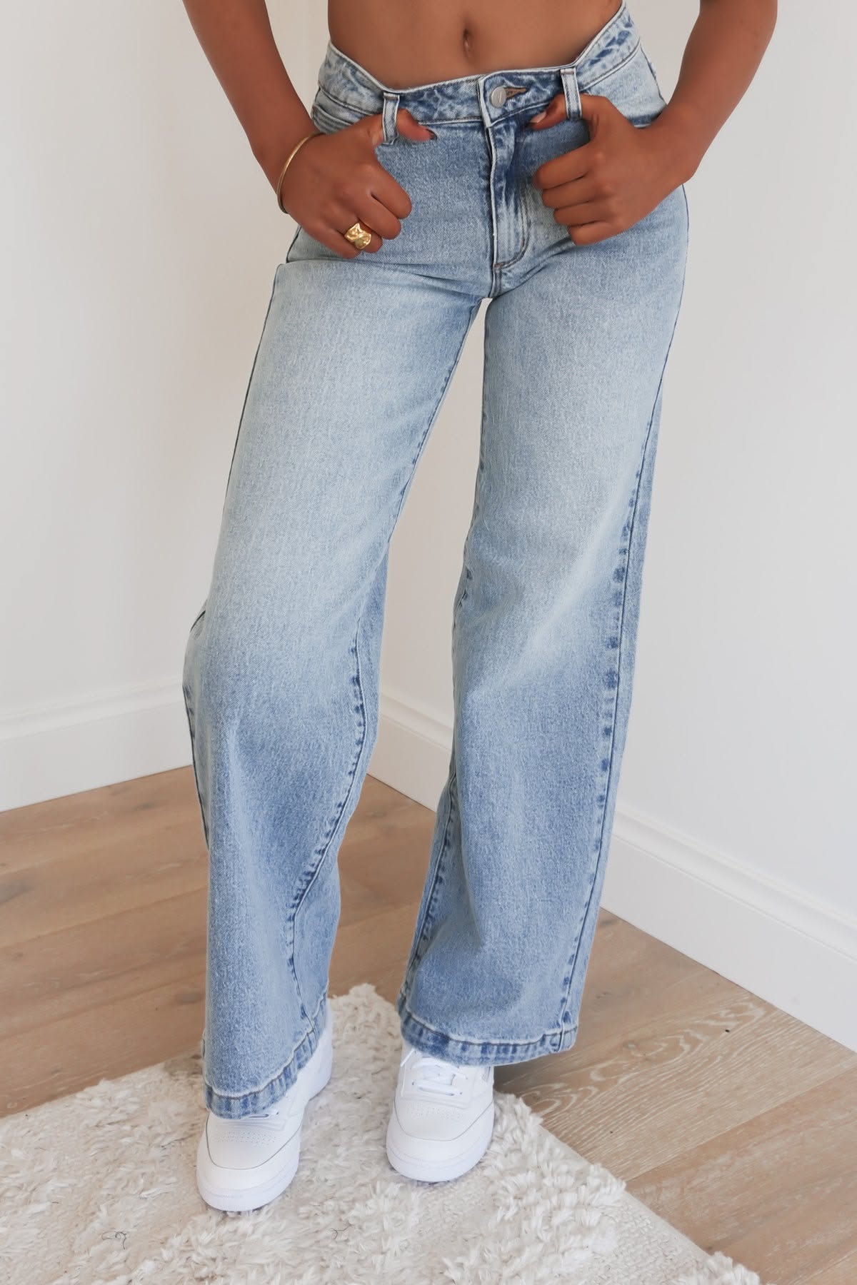 A 95 MID & WIDE JEAN STEVIE